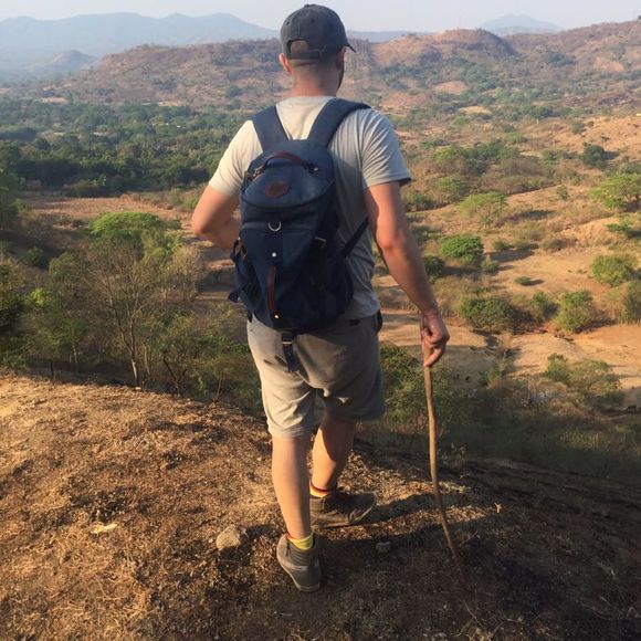 Meet your Posher, Lisandro - Picture 1 of 1